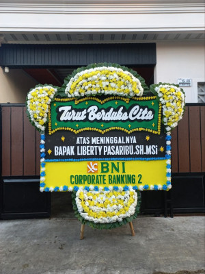 Papan Bunga Duka di Karang Langit