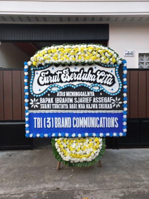 Papan Bunga Duka di Karang Langit